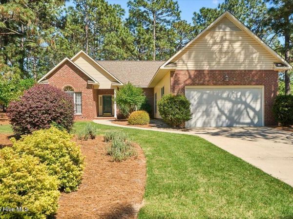 5 Oak Tree Lane, Pinehurst, NC 28374