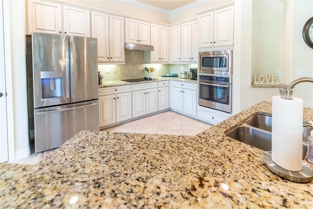 9372 Vercelli Ct , Naples, FL 34113 Photo