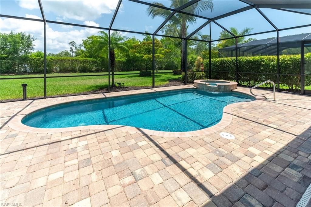9372 Vercelli Ct , Naples, FL 34113 Photo