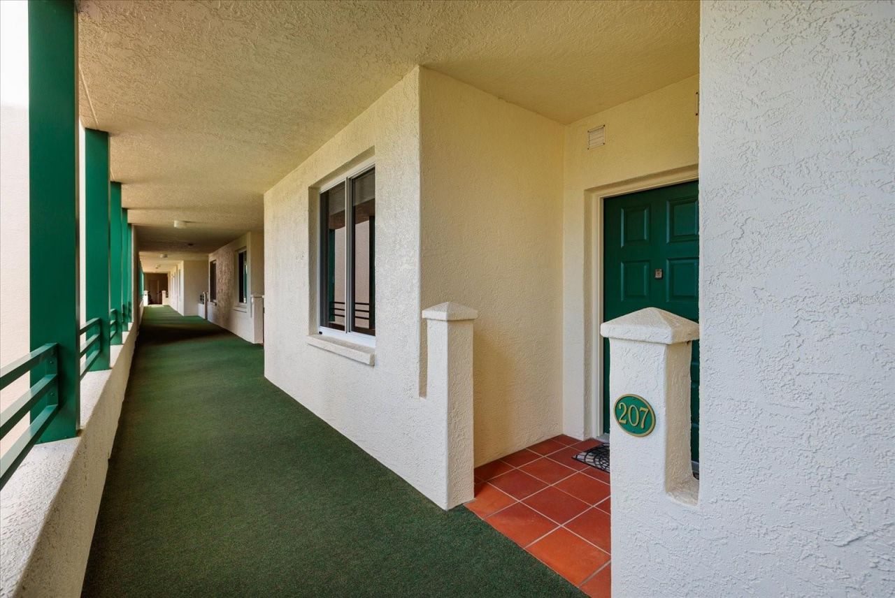 4801 Osprey Drive S, Unit 207, Saint Petersburg, FL 33711 Photo