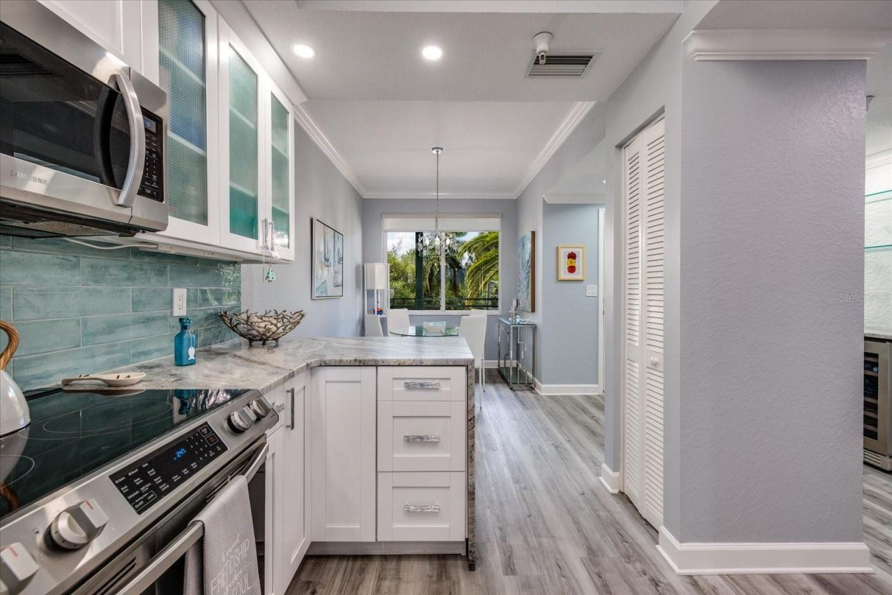 4801 Osprey Drive S, Unit 207, Saint Petersburg, FL 33711 Photo