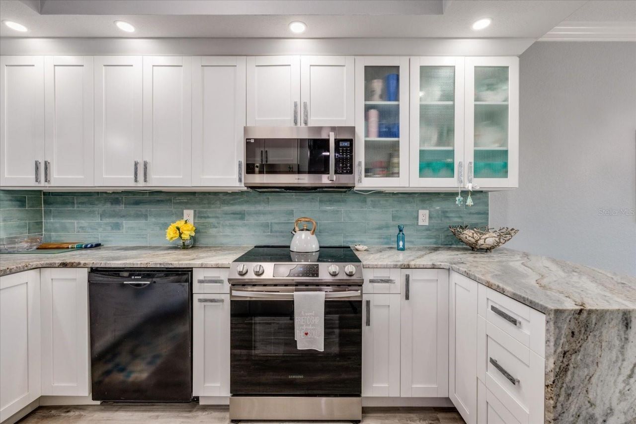4801 Osprey Drive S, Unit 207, Saint Petersburg, FL 33711 Photo