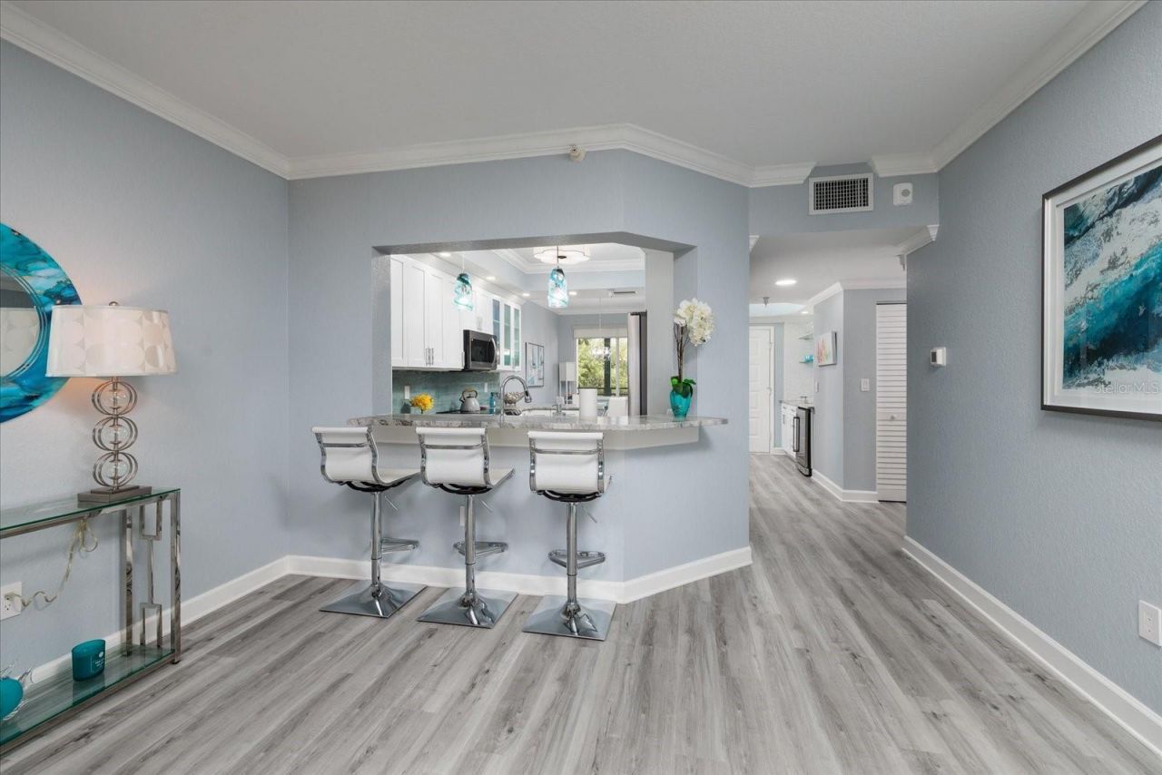 4801 Osprey Drive S, Unit 207, Saint Petersburg, FL 33711 Photo