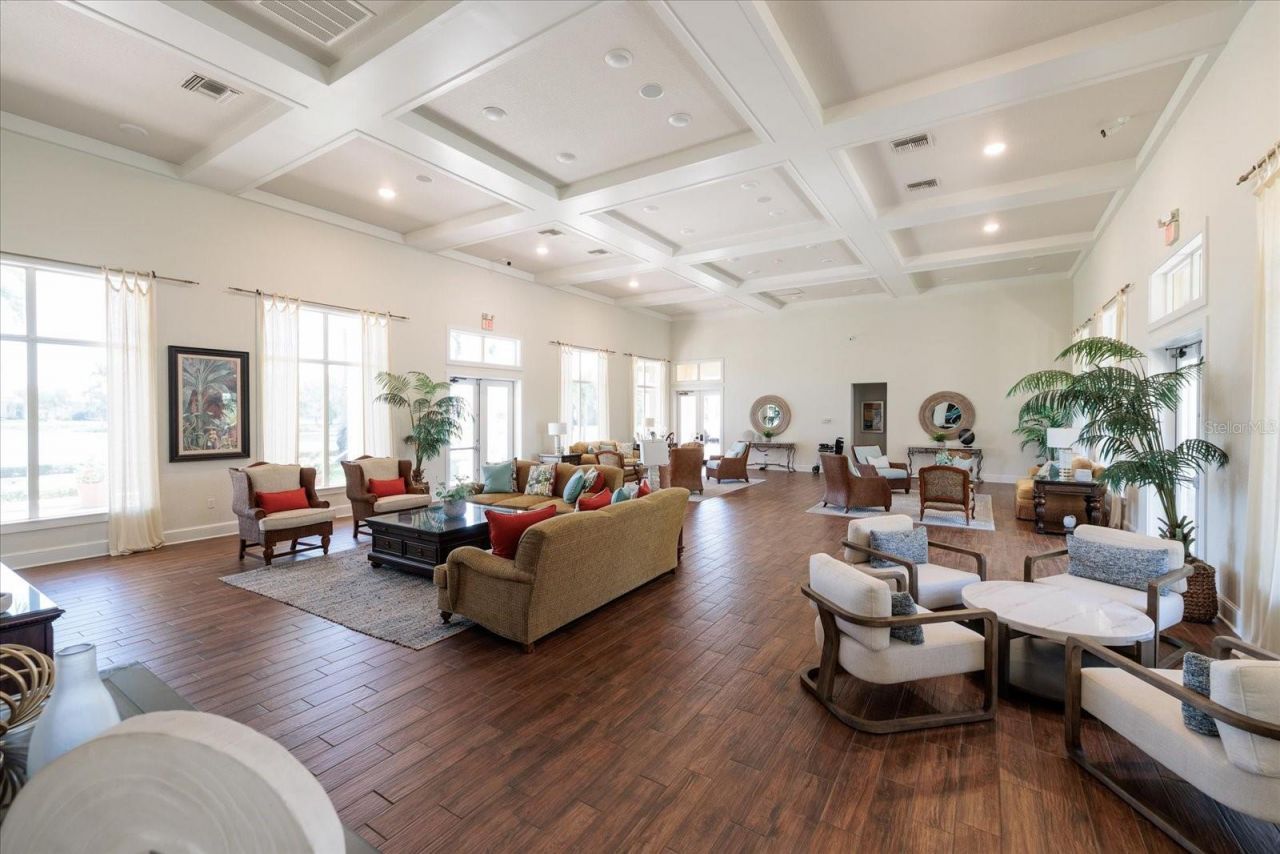 4801 Osprey Drive S, Unit 207, Saint Petersburg, FL 33711 Photo