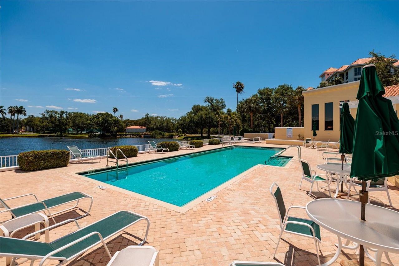 4801 Osprey Drive S, Unit 207, Saint Petersburg, FL 33711 Photo