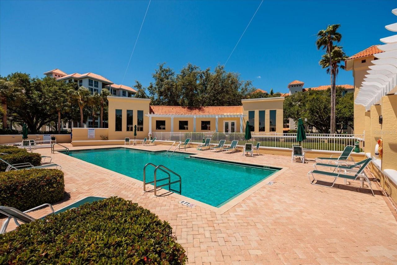 4801 Osprey Drive S, Unit 207, Saint Petersburg, FL 33711 Photo