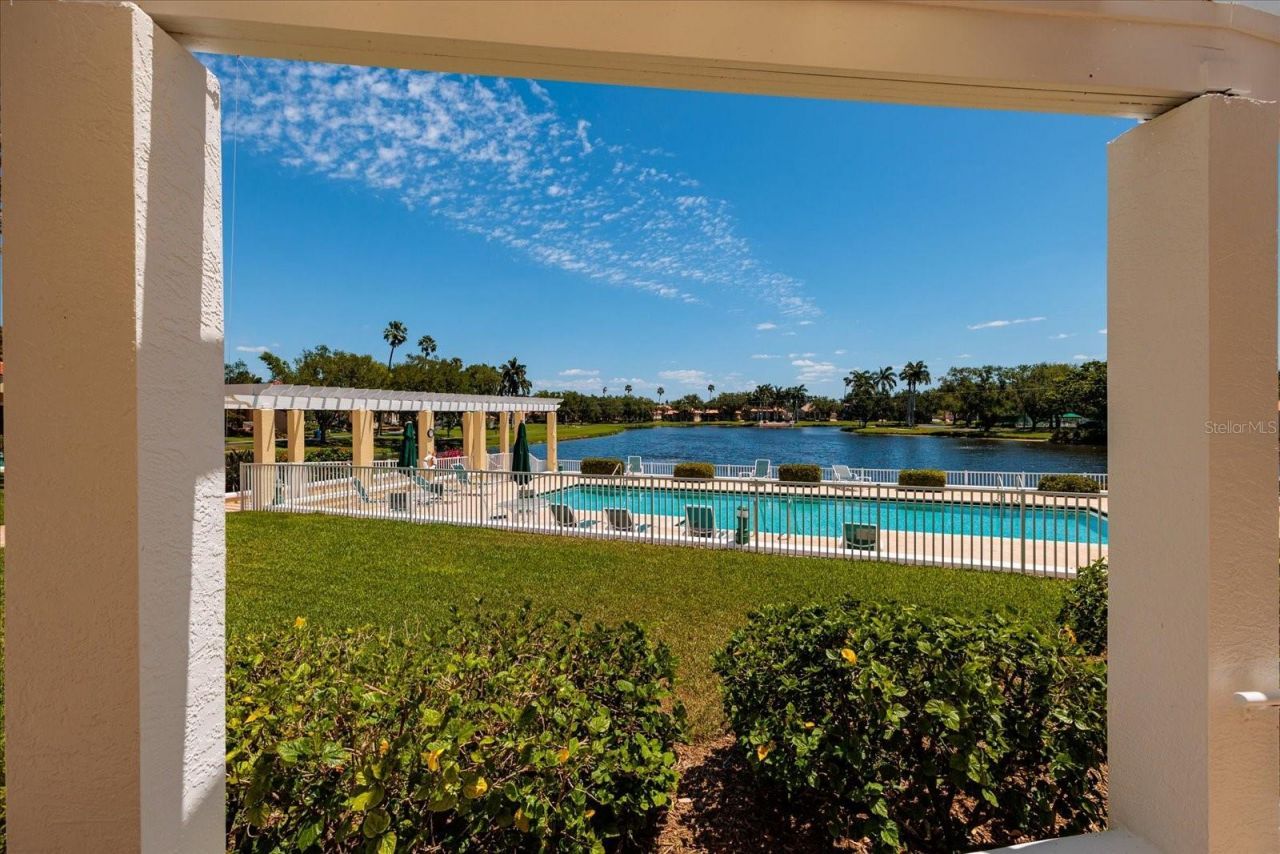 4801 Osprey Drive S, Unit 207, Saint Petersburg, FL 33711 Photo