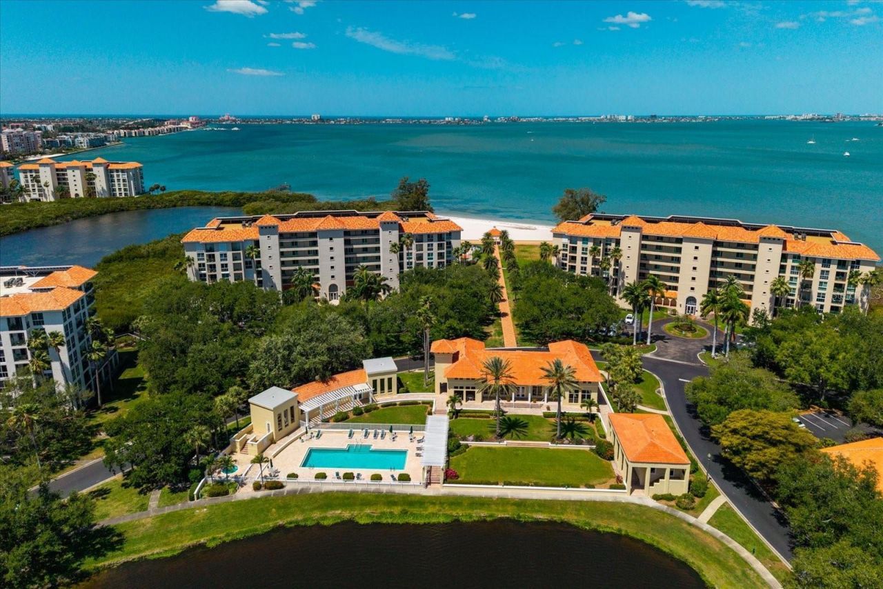 4801 Osprey Drive S, Unit 207, Saint Petersburg, FL 33711 Photo