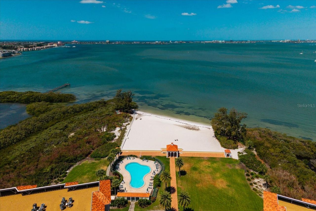 4801 Osprey Drive S, Unit 207, Saint Petersburg, FL 33711 Photo