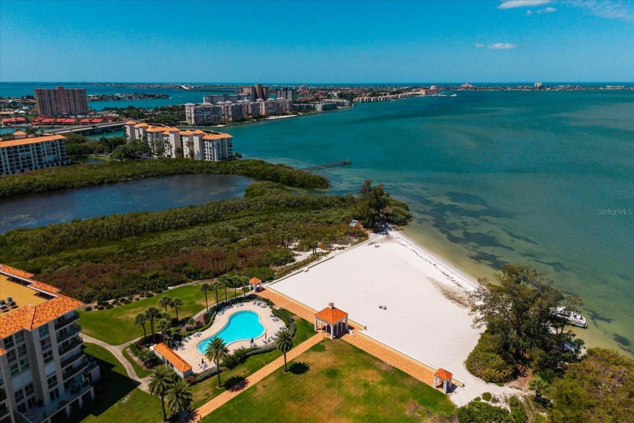 4801 Osprey Drive S, Unit 207, Saint Petersburg, FL 33711 Photo