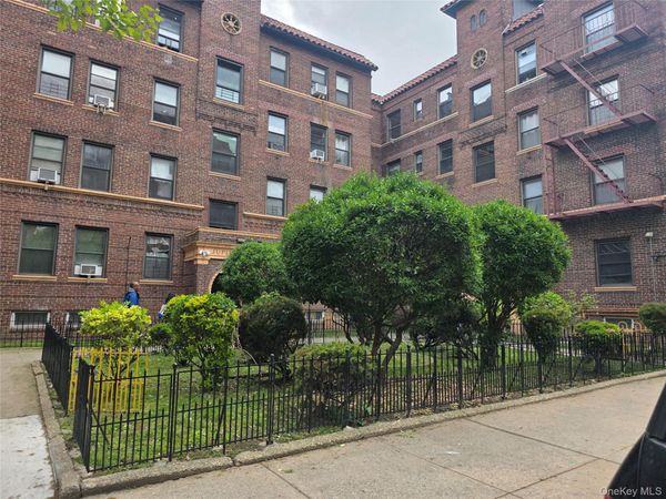 62-64 Saunders Street, Unit Q4, Rego Park, NY 11374