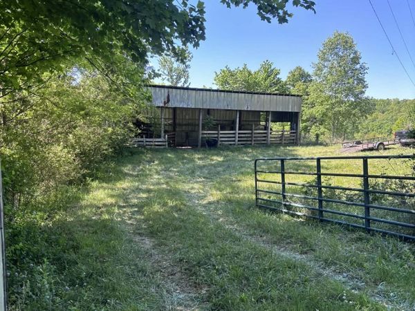 407 Earl Maples Lane, Tazewell, TN 37879