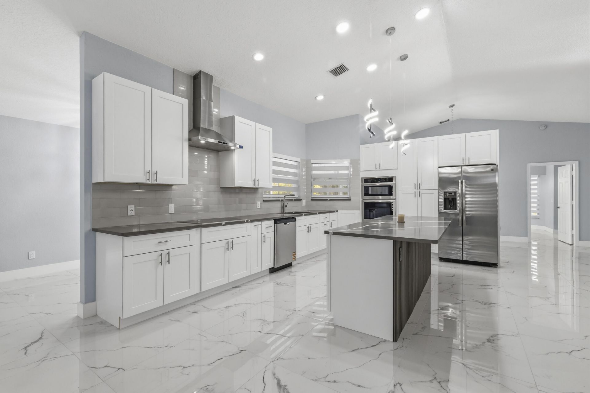 104 Oxford Court, Royal Palm Beach, FL 33411 Photo