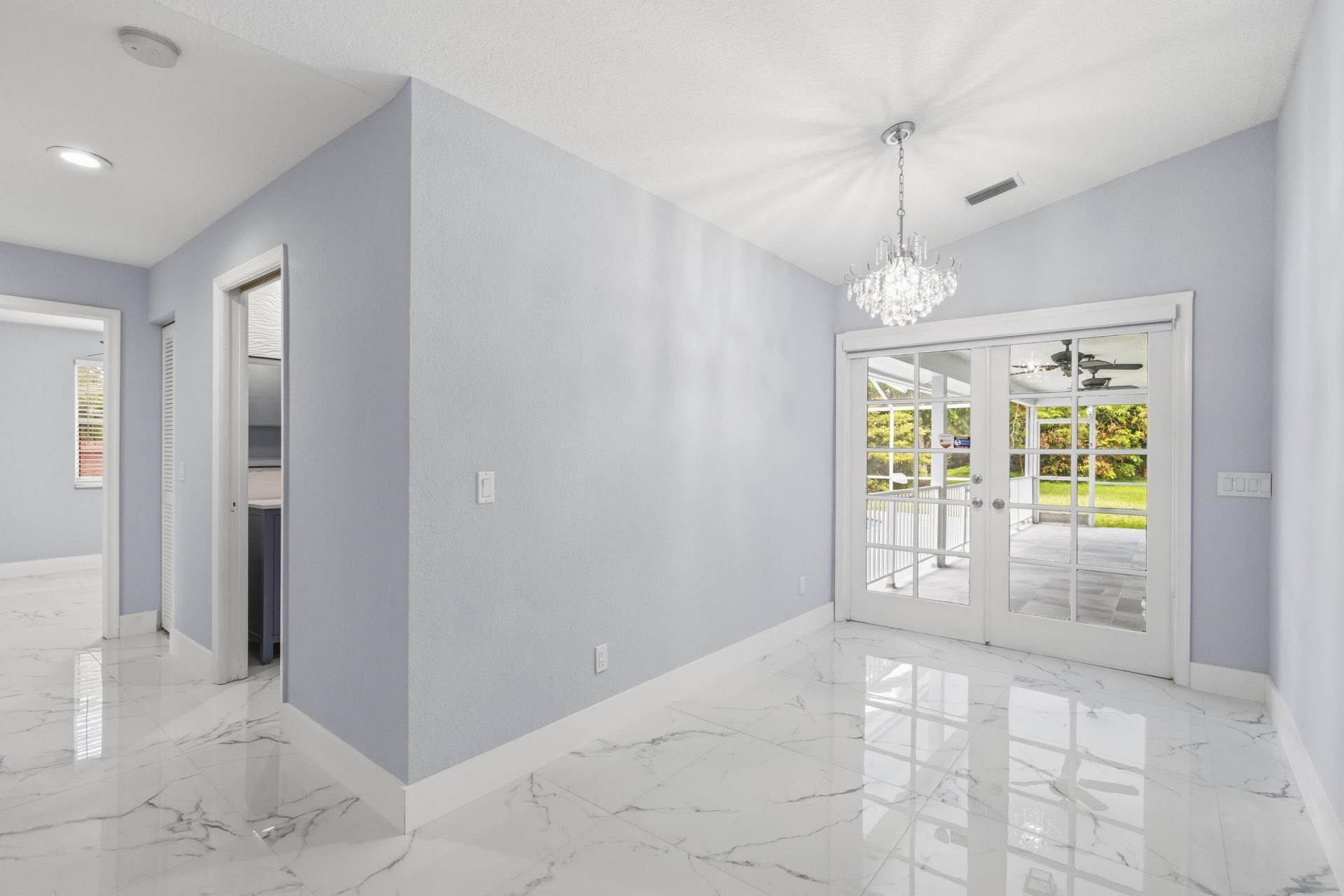 104 Oxford Court, Royal Palm Beach, FL 33411 Photo