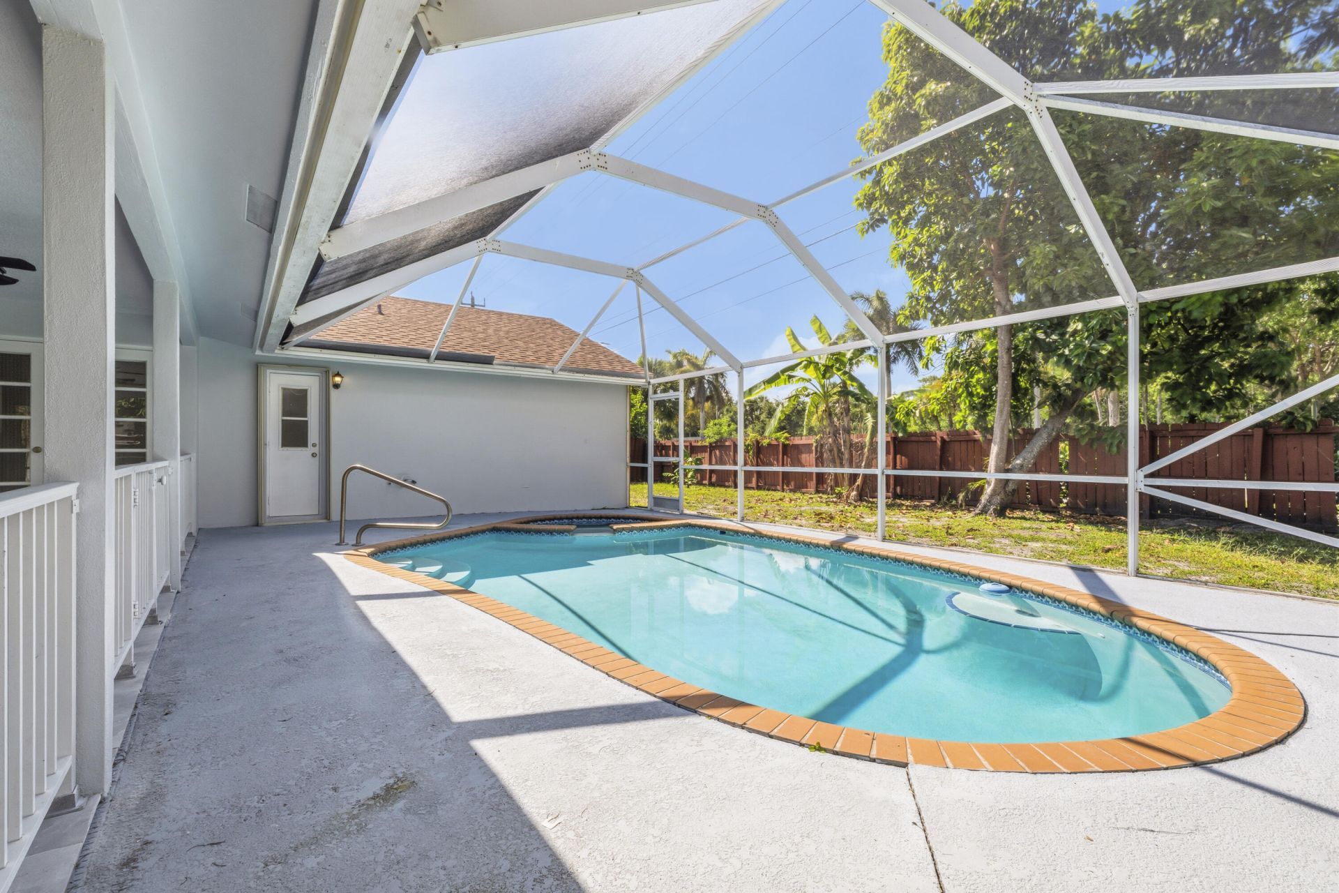 104 Oxford Court, Royal Palm Beach, FL 33411 Photo