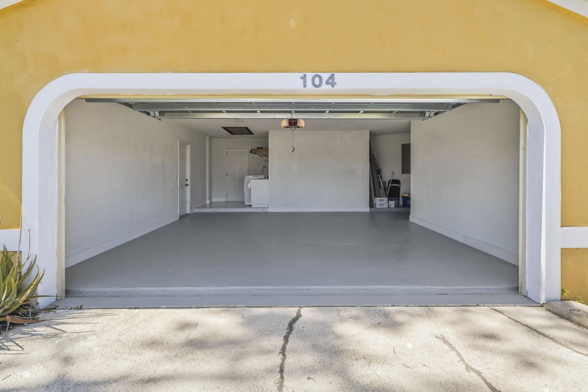 104 Oxford Court, Royal Palm Beach, FL 33411 Photo
