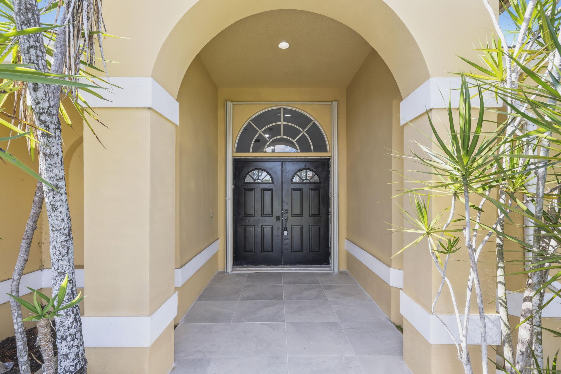 104 Oxford Court, Royal Palm Beach, FL 33411 Photo