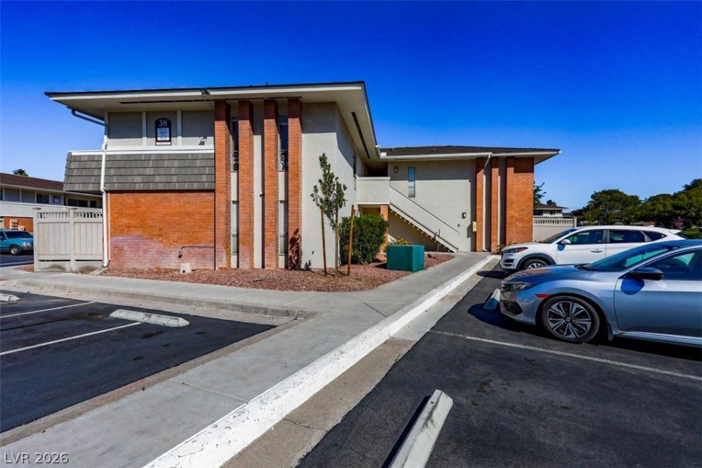 2854 Geary Place, Unit 3816, Las Vegas, NV 89109 Main Photo