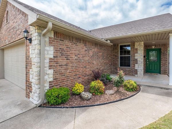 419 W Midland Street, Shawnee, OK 74804