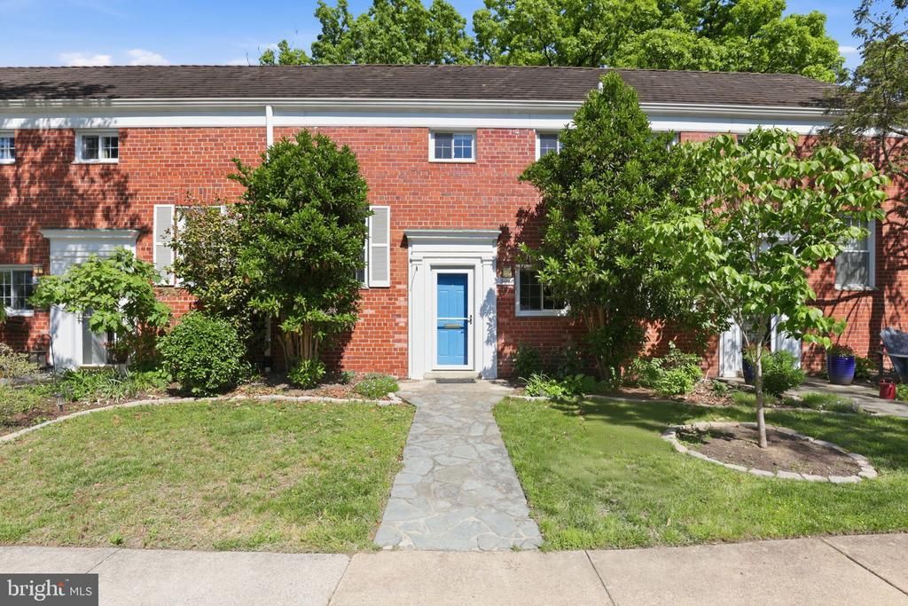 3114 Ravensworth Place, Alexandria, VA 22302 Main Photo