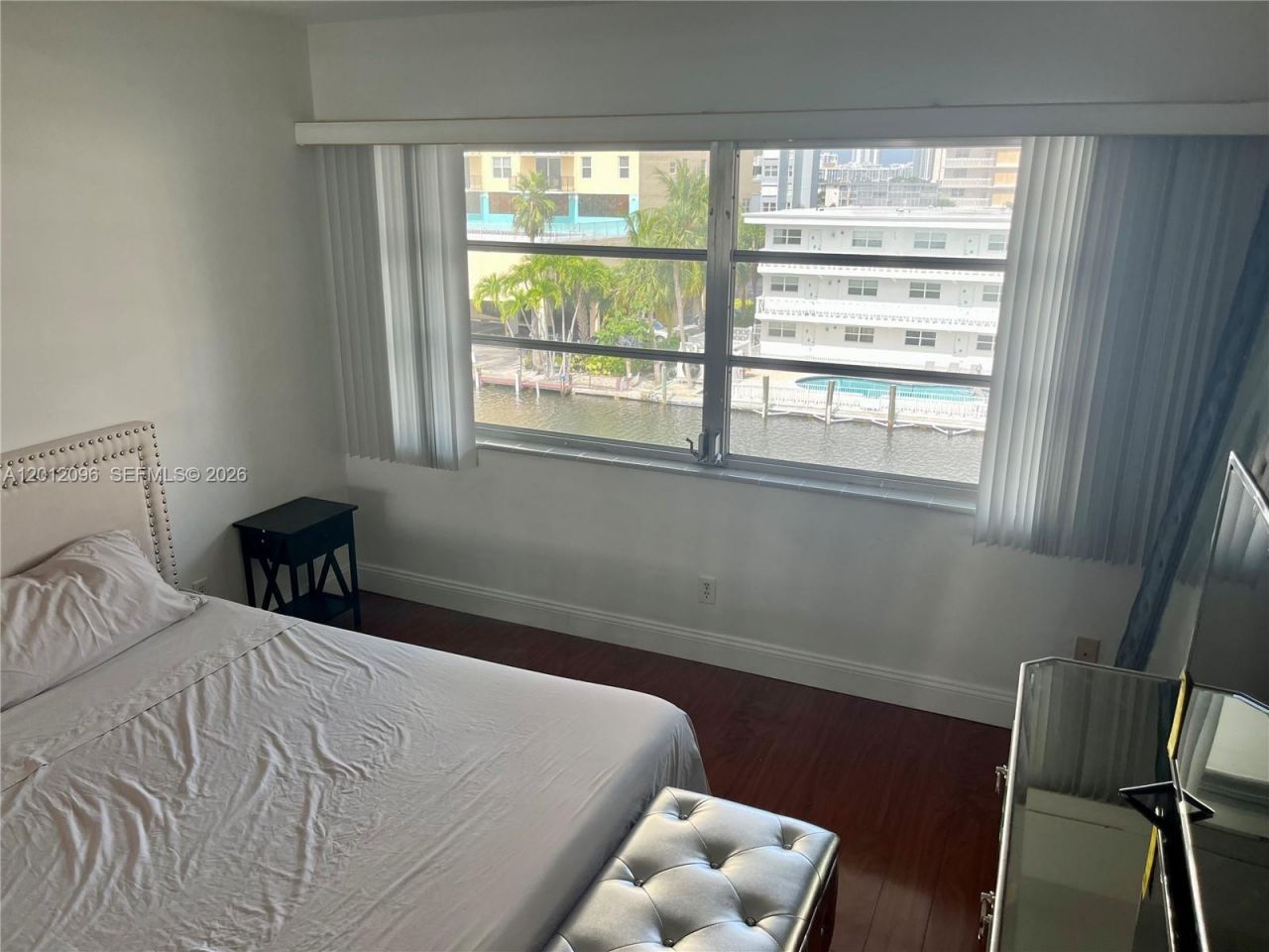 440 Paradise Isle Blvd , Unit 406, Hallandale Beach, FL 33009 Photo
