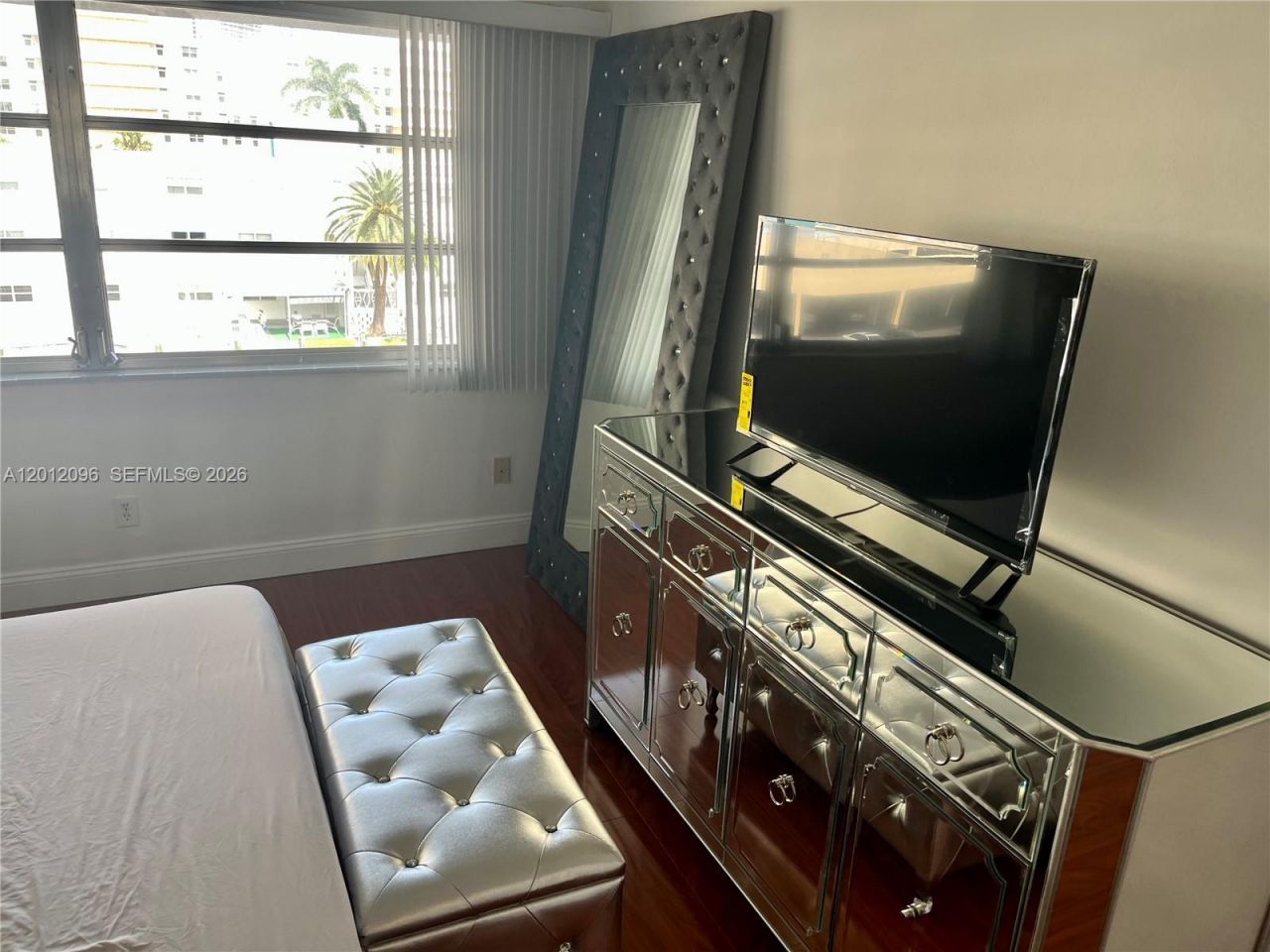 440 Paradise Isle Blvd , Unit 406, Hallandale Beach, FL 33009 Photo