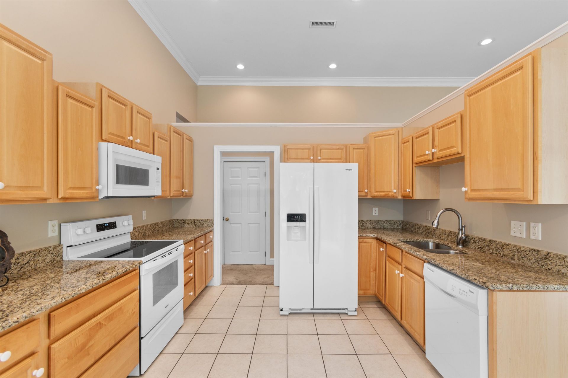 1635 Gibson Ave. Photo 11