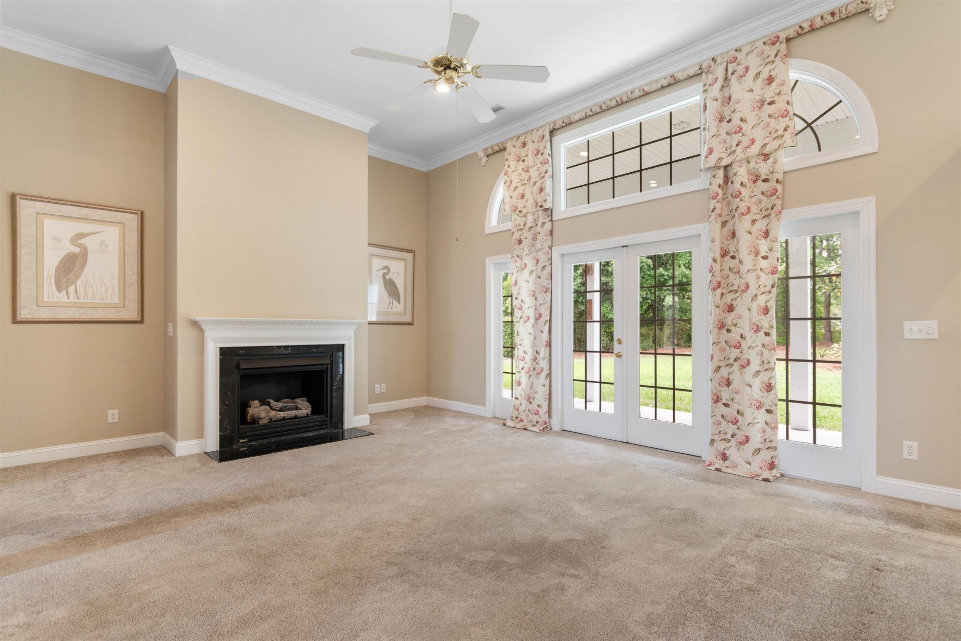 1635 Gibson Ave. Photo 4