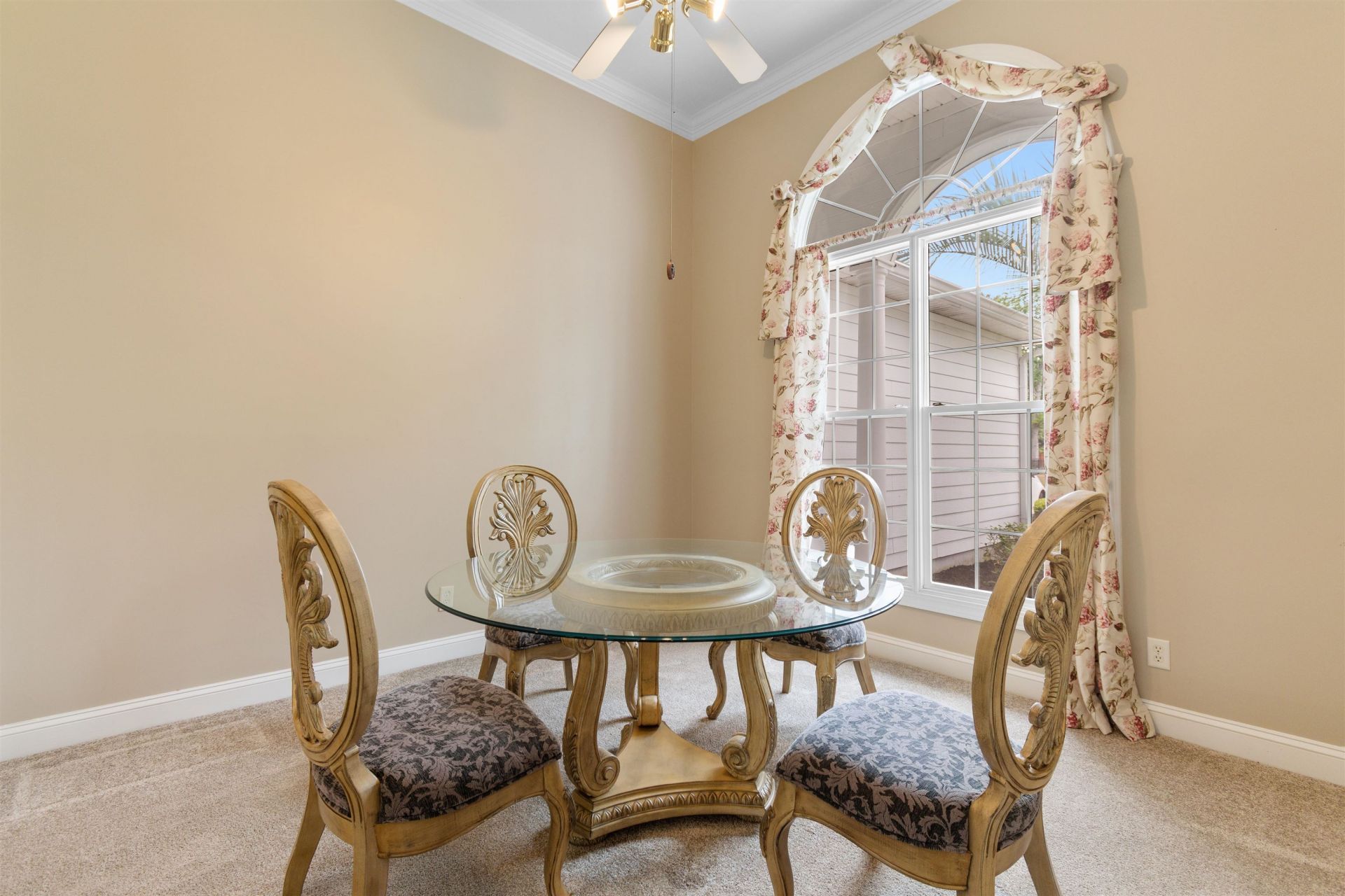1635 Gibson Ave. Photo 7