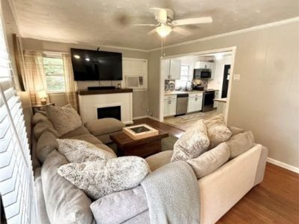 14232 Central Avenue , Chester, VA 23836