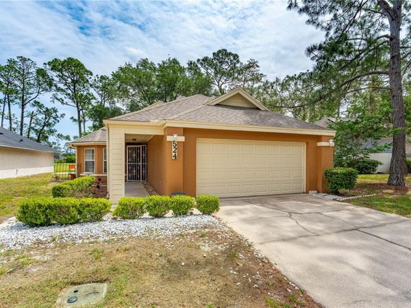524 CROOKED STICK DRIVE , DAYTONA BEACH, FL 32114