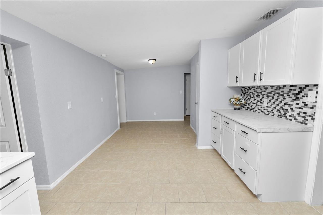 114 Shelton Avenue , Auburndale, FL 33823 Photo