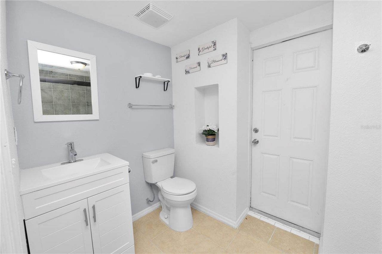 114 Shelton Avenue , Auburndale, FL 33823 Photo