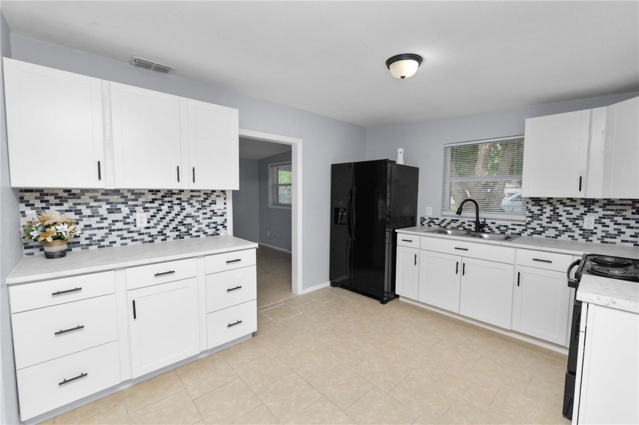 114 Shelton Avenue , Auburndale, FL 33823 Photo