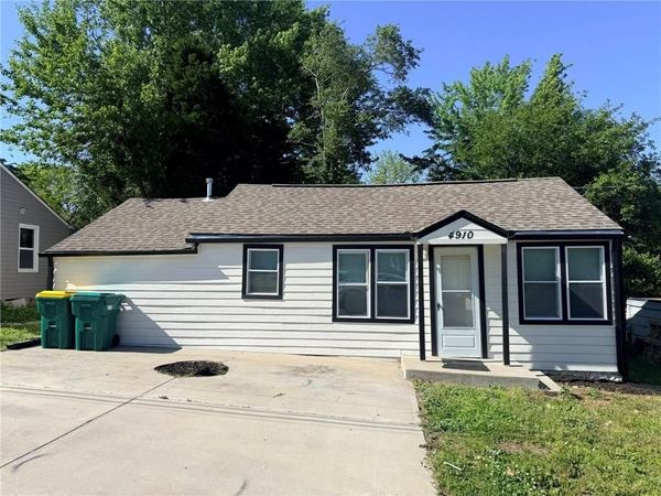 4910 Blue Lane, Kansas City, KS 66104