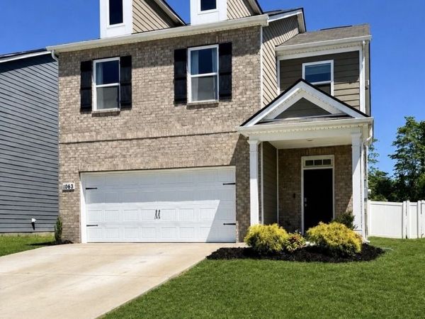 1063 Pepper Stone Dr , Lebanon, TN 37087