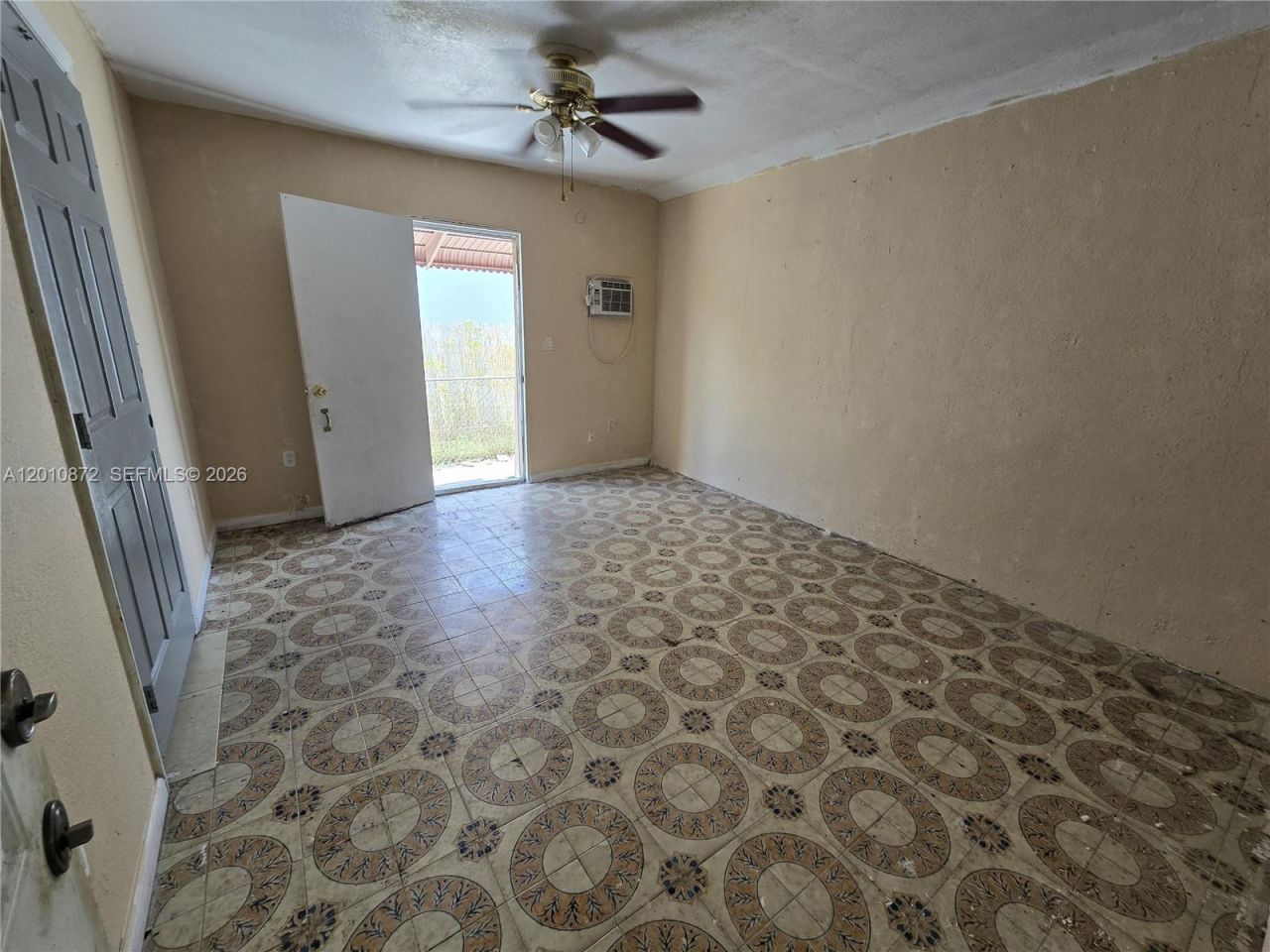 1051 E 18th St, Hialeah, FL 33013 Photo