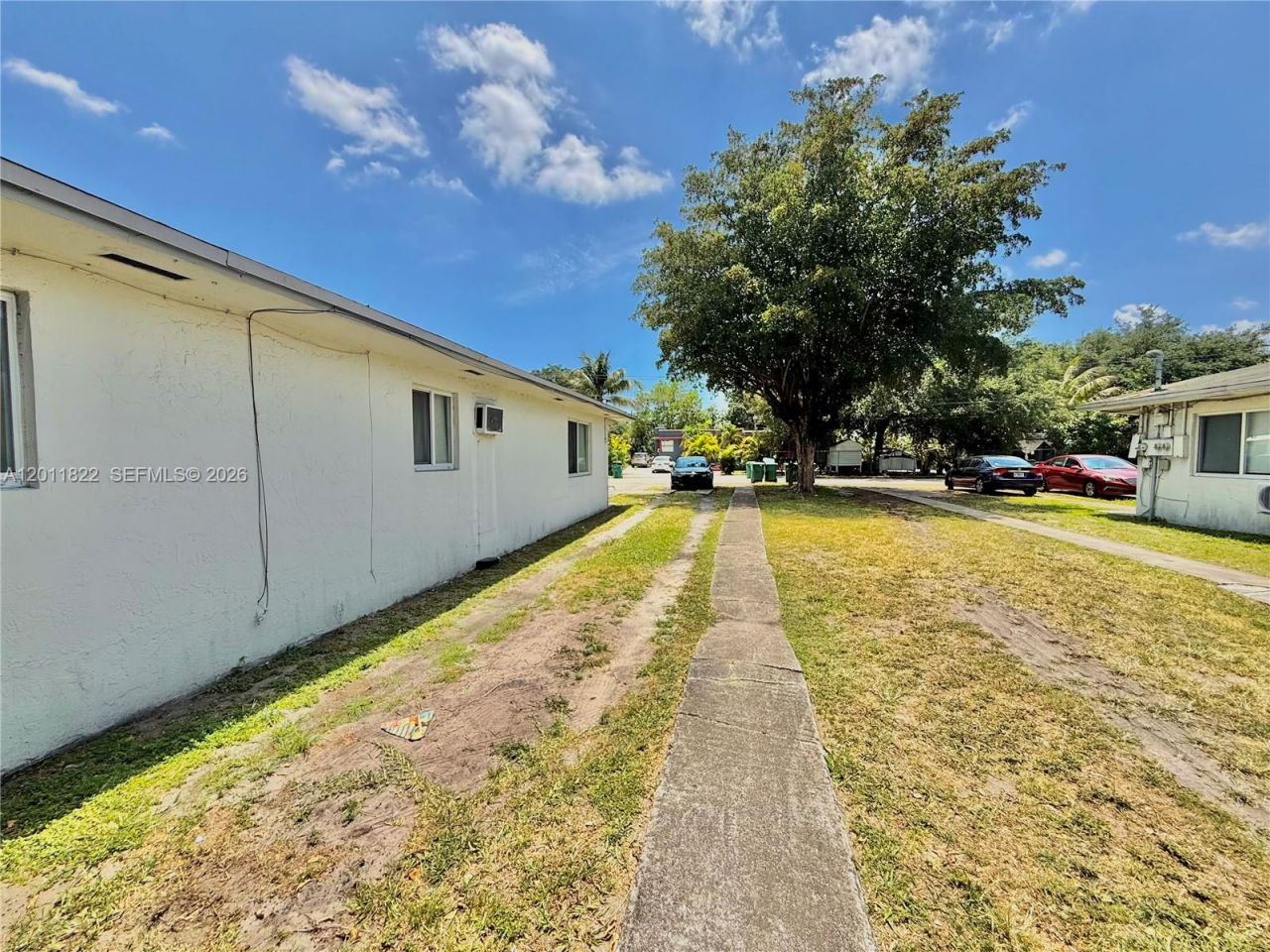 2401 NW 82nd St , Unit 2403, Miami, FL 33147 Photo