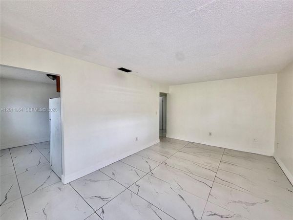 950 NW 109th St , Unit 950, Miami, FL 33168