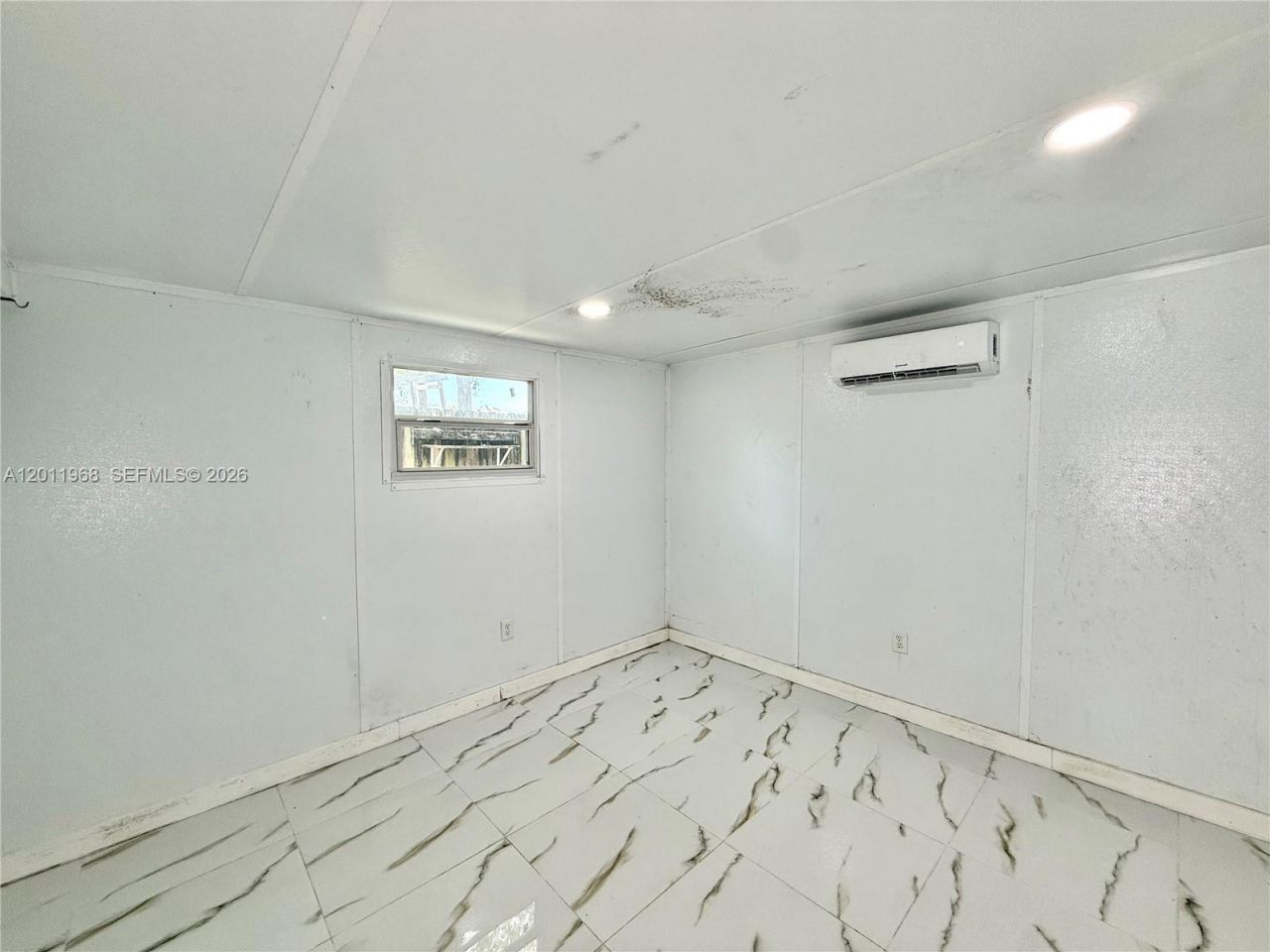 950 NW 109th St , Unit Rear, Miami, FL 33168 Photo