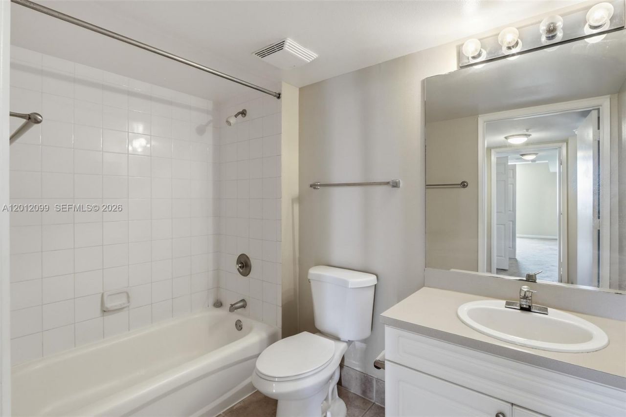 520 SE 5th Ave, Unit 1409, Fort Lauderdale, FL 33301 Photo