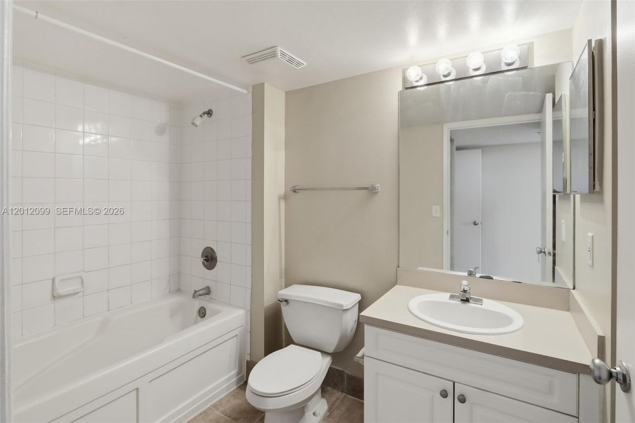 520 SE 5th Ave, Unit 1409, Fort Lauderdale, FL 33301 Photo