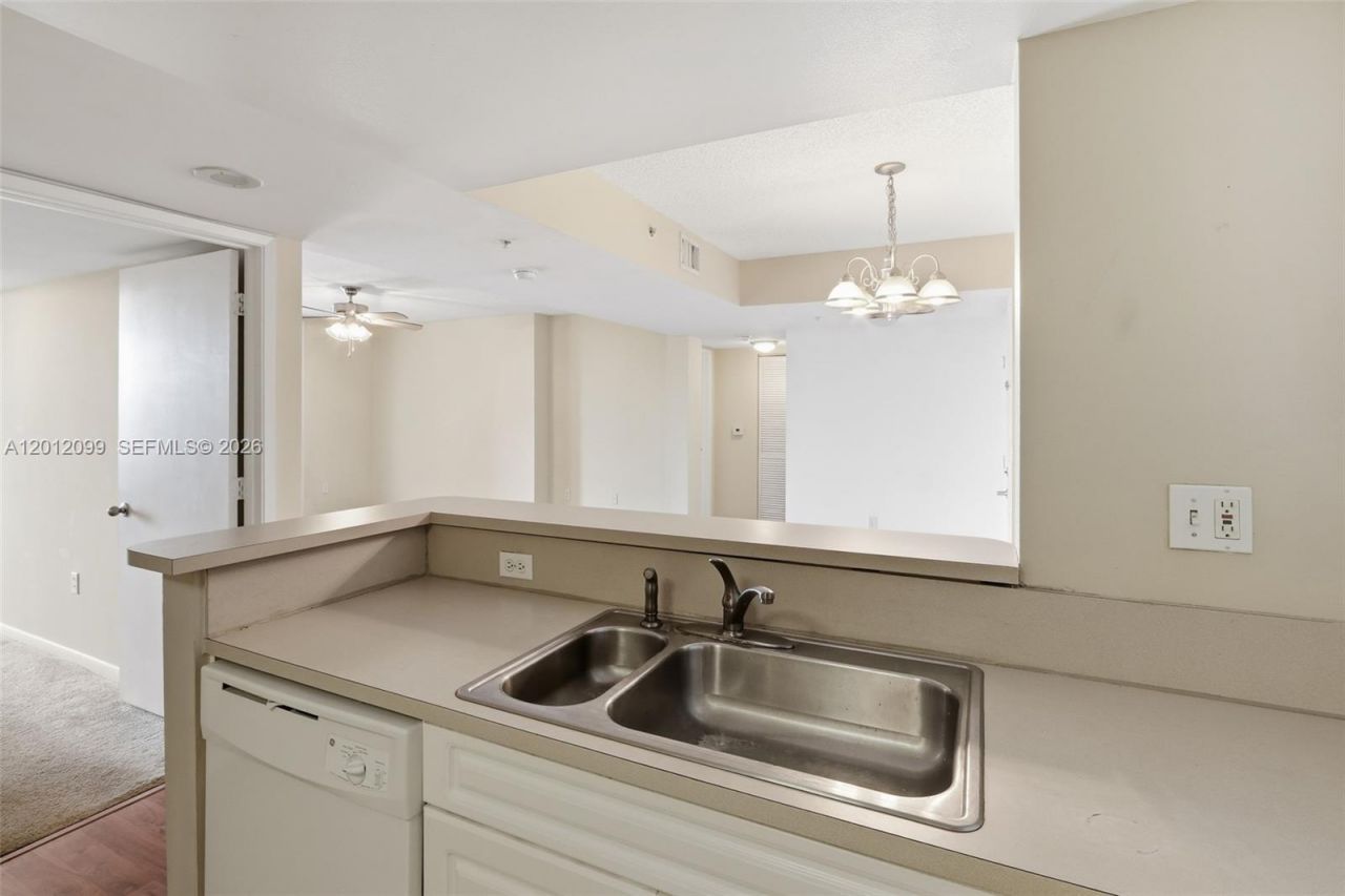 520 SE 5th Ave, Unit 1409, Fort Lauderdale, FL 33301 Photo