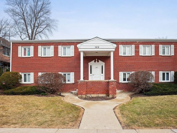 509 N Dunton Avenue , Unit 6, Arlington Heights, IL 60004