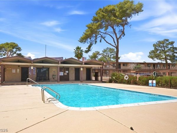 3720 Royal Crest Street , Unit 21, Las Vegas, NV 89119