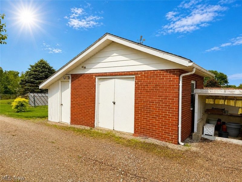 305 North Drive, Somerset, OH 43783 Photo 5