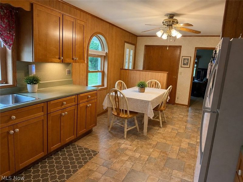 305 North Drive, Somerset, OH 43783 Photo 9