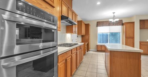 10085 Castle Oaks Ct, Sacramento, CA 95829 Photo
