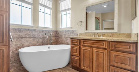 10085 Castle Oaks Ct, Sacramento, CA 95829 Photo