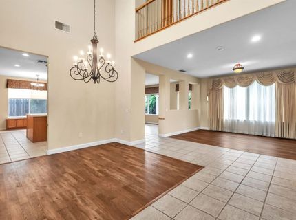 10085 Castle Oaks Ct, Sacramento, CA 95829 Photo